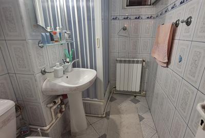 Apartament 3 camere decomandat, etaj 2, Micro 13, - 9