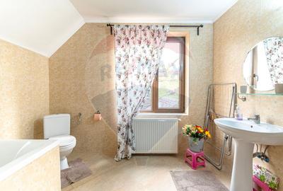 CASA DE VACANTA | 4 camere| de vânzare în FUNDATA, BRAȘOV| COMISION 0% - 7