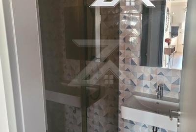 Închiriez apartament 3 camere LUX –  strada Toporași - 7