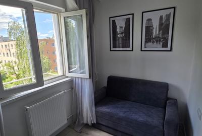 Camera cu baie situata in Florilor, etaj 4,SU 12 mp, partial mobilata, libera! - 1