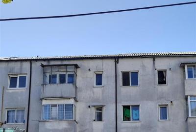 Apartament cu 2 camere semidecomandat în 9 Mai