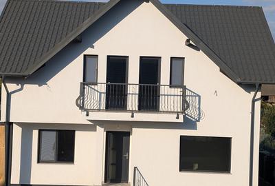 Casă individuală cu 4 camere în Lilieci