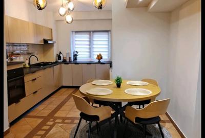 Apartament cu 3 camere decomandat, mobilat în Simion Bărnuțiu