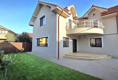 Casă individuală cu 5 camere în Năvodari