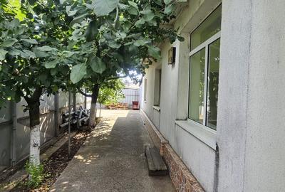 Casa la sol cu teren 1055 mp si livada - Vanatori, Galati - 2