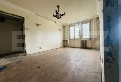 Apartament cu 2 camere semidecomandat în Centrul Civic