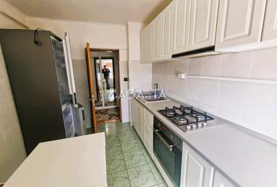 Închiriere apartament 3 camere , Targu Jiu, Str 23 August - 7