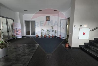 Spațiu de birouri de 1,780mp de vânzare în zona 13 Septembrie - 14