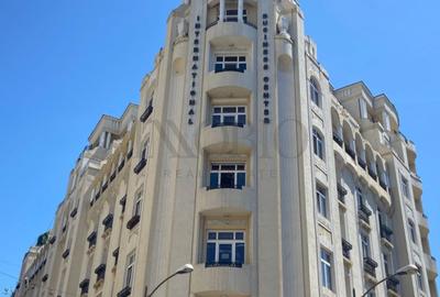 Birou, de 377.23 mp, în Universitate