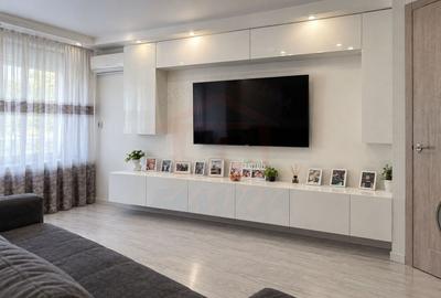 Apartament cu 2 camere decomandat, mobilat în Micro 38