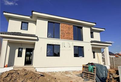 Duplex superb - bucatarie inchisa - teren 375 mp - canalizare - 3