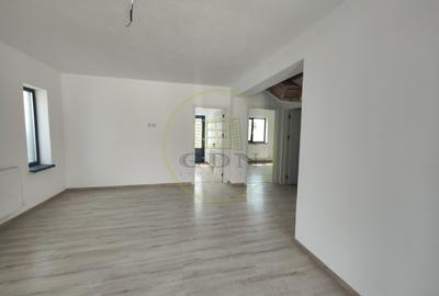 Casa 3 camere, teren 242 mp, localitatea Preajba, zona Selgros. - 2
