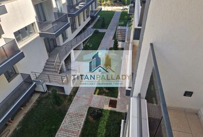 Apartament cu 3 camere decomandat în Titan