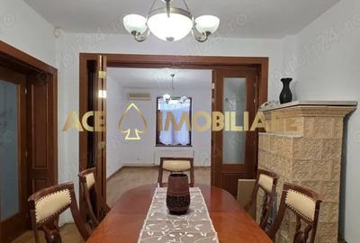 Casă individuală cu 5 camere în Central