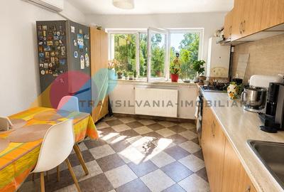 Apartament cu 2 camere decomandat în Între Lacuri