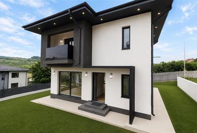 Casă cu 4 camere în Bucium