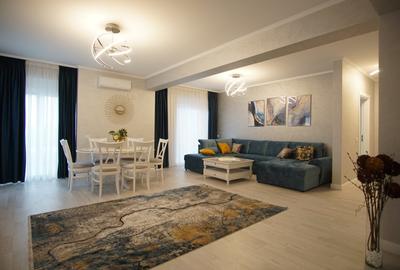 Apartament cu 3 camere decomandat, mobilat în Decebal