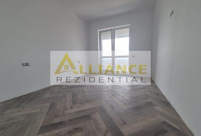 Apartament cu 3 camere decomandat în Sud