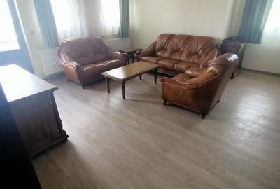 Apartament cu 2 camere decomandat, mobilat în Moșnița Nouă