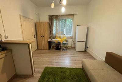 Apartament cu 2 camere semidecomandat în Ultracentral