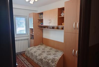 Apartament 3 camere DECOMANDAT, Nicolina Prima Statie, mutare rapida - 4