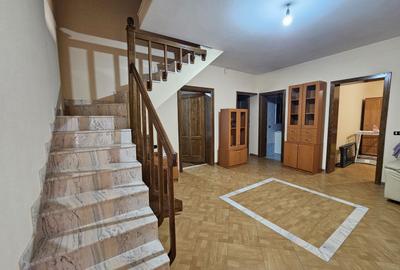 Casă cu 6 camere în Nord-Est