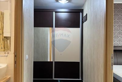 Apartament cu 2 camere, de inchiriat, Parcare - Complex Asmita Gardens - 16