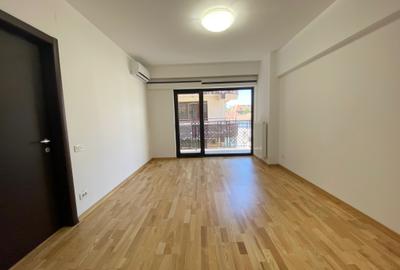 Aviatorilor 3 camere// loc parcare in garaj - 9