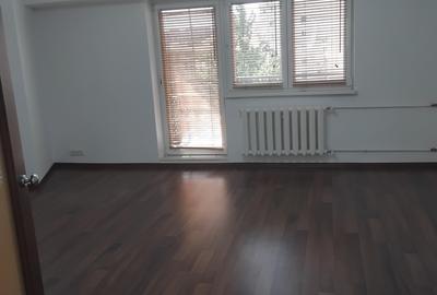 Unirii | 3 Camere | Nemobilat | Decomandat | Prox. Metrou | - 2