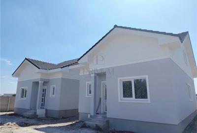 Duplex cu 3 camere în Moșnița Nouă