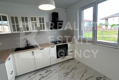 Prima închiriere, vila Otopeni, teren - 255 mp, 2 locuri de parcare - 8