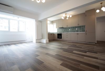 COLENTINA-TEIUL DOAMNEI, DECOMANDAT, RENOVAT, NEMOBILAT! - 11