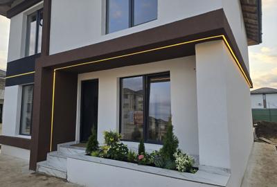 Casă cu 4 camere în Berceni