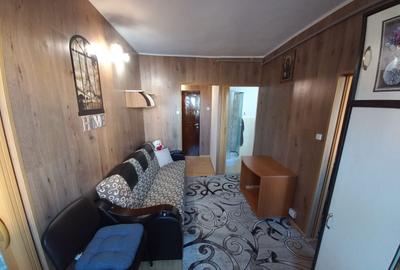 Apartament cu 2 camere nedecomandat, mobilat în Micro 8