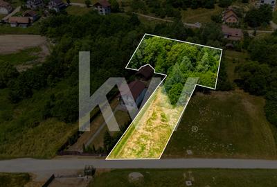 Teren intravilan 1173 mp cu utilități și cabană în Predeluț, Bran – Comision 0% - 3