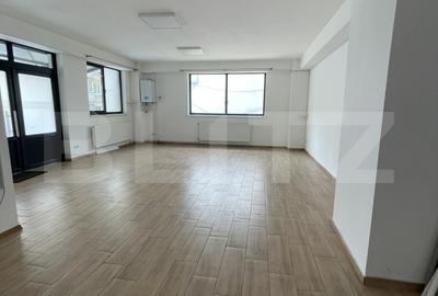 Birou, de 55.00 mp, în Calea Moldovei
