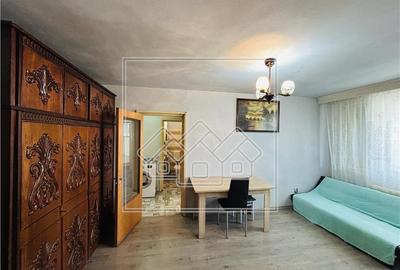 Apartament cu 2 camere semidecomandat în Mihai Viteazul