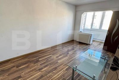 Garsonieră decomandată în Tudor
