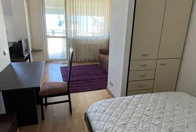 Garsonieră decomandată în Drumul Taberei