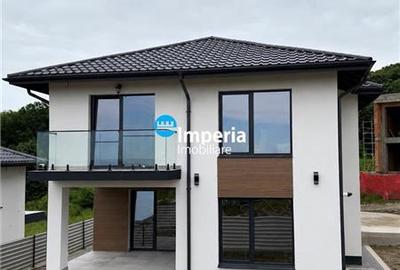 Vila individuala, priveliste superba, finisaje premium, in zona Bucium - Pietrar - 14