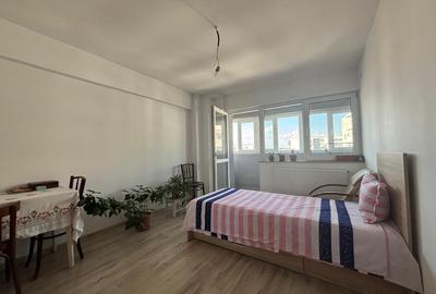 Apartament cu 3 camere decomandat în Theodor Pallady