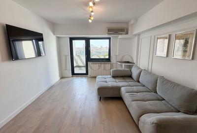 Apartament cu 4 camere decomandat în Unirii