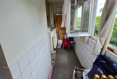 Piata Muncii, 5 minute metrou, chiar pe Basarabia, stradal, vedere spate - 11