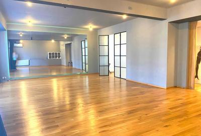 Apartament cu 2 camere decomandat, mobilat în Dacia