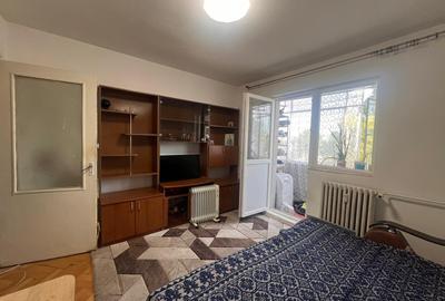 Apartament cu 2 camere decomandat, mobilat în Tătărași