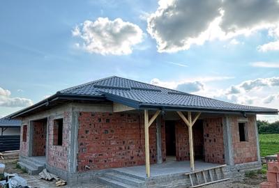 Casa parter, 3 dormitoare, 2 bai, CT+beci, living - 8