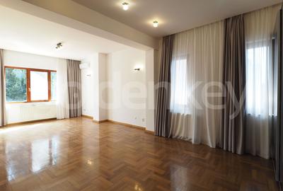 Vilă moderna ideala pentru o familie | 4 dormitoare - 11