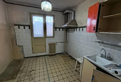 Apartament 3 camere semidecomandat Berceni - 6