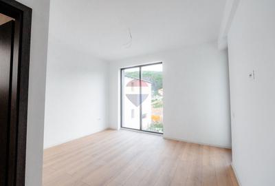 Casă tip duplex, P+1E, 174mp construiți — Budeasa Mare, Argeș - 13