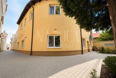 Birou, de 360 mp, în Central